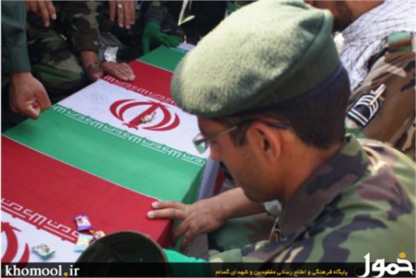 گزارش تصویری تجدید پیمان با شهید گمنام (یزد)