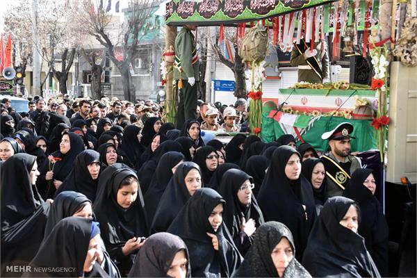 مراسم تشییع و خاکسپاری یک شهید گمنام در شهرضا اصفهان 12