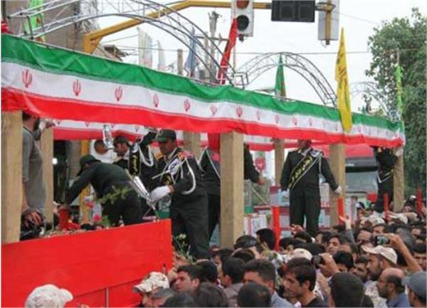 مراسم تشییع پیکر ۹۶ شهید دفاع مقدس در شهر دزفول