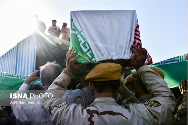 استقبال از پیکر ۵۵ شهید تازه تفحص شده دوران دفاع مقدس در مرز شلمچه 14