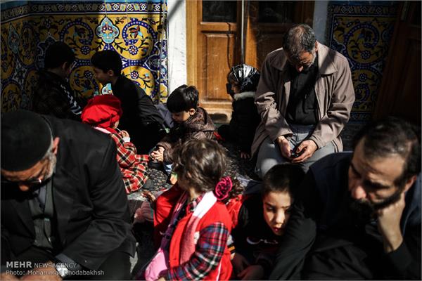 مراسم تشییع و تدفین پیکر دو شهید گمنام در مدرسه علمیه مروی 25