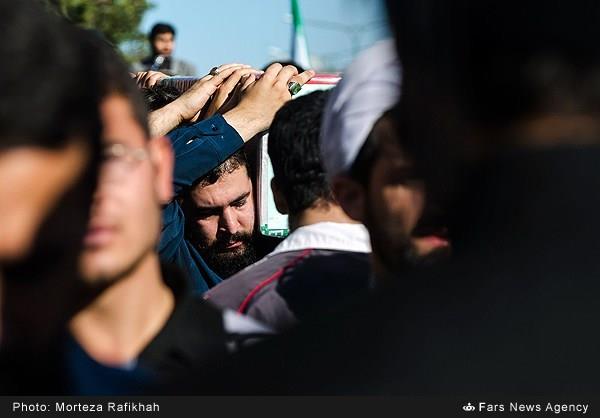 تشییع پیکر دو شهید گمنام در رشت 15