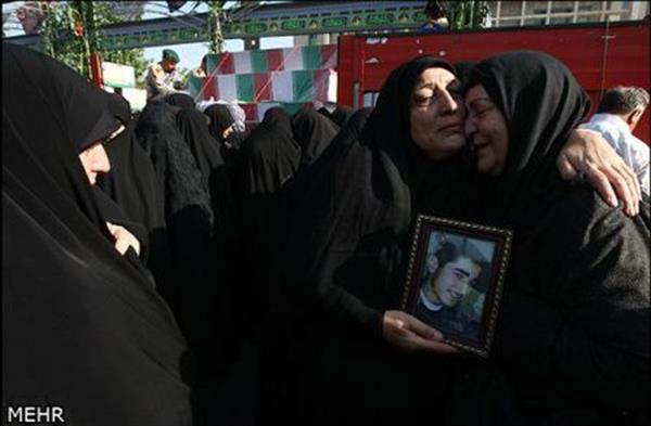 تشییع 92شهید دفاع مقدس در تهران(2)