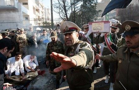 تشییع شهید گمنام در دانشگاه علوم پزشکی ارتش