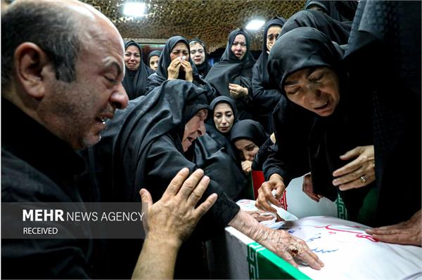 وداع با پیکر مطهر شهید تازه شناسایی شده سید محسن غریبیان - 29 مرداد 1403 16