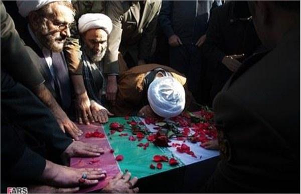 تشییع شهید گمنام در دانشگاه علوم پزشکی ارتش