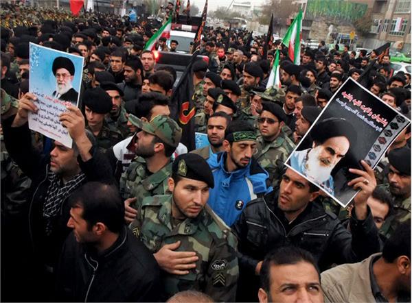 تشییع پیکر شهید گمنام در یگان‌ ویژه پاسداران ناجا