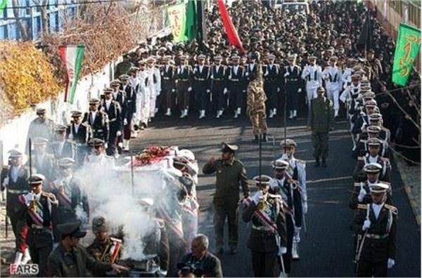 تشییع شهید گمنام در دانشگاه علوم پزشکی ارتش