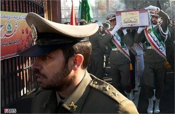 تشییع شهید گمنام در دانشگاه علوم پزشکی ارتش