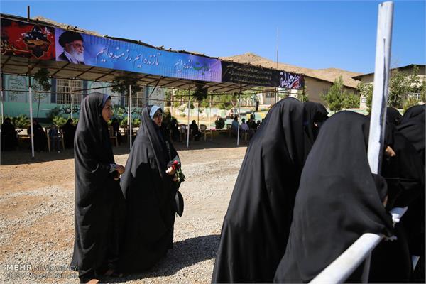 تشییع پیکر شهید گمنام در دهکده مقاومت تهران 24