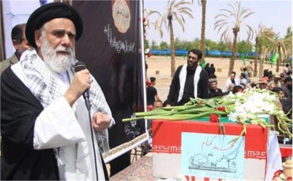 تشییع و خاکسپاری شهیدگمنام در دانشگاه علوم پزشکی کرمان