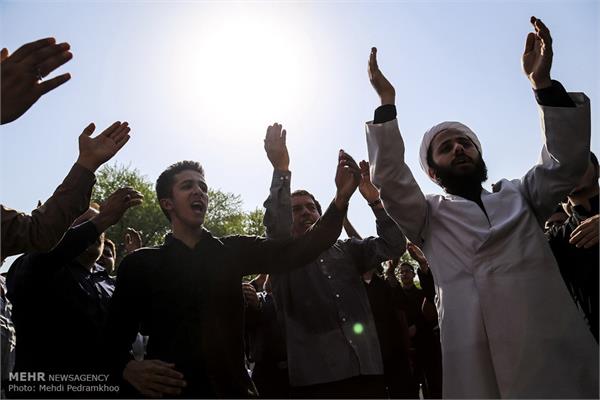 مراسم تشییع و تدفین دو شهید گمنام در اهواز 10