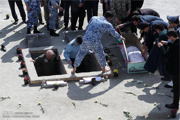 مراسم تشییع پیکر ۲ شهید گمنام در پایگاه هوایی شهید لشگری 21