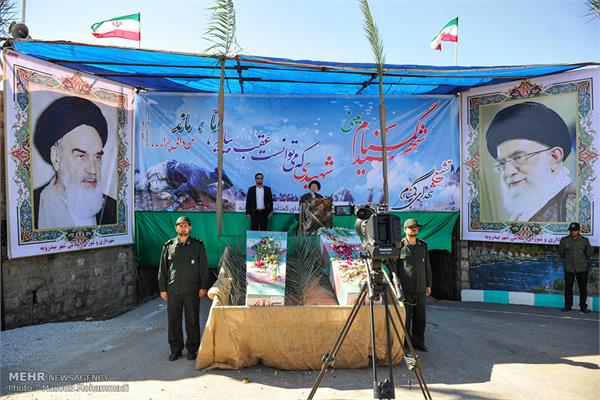 تشییع پیکر دو شهید گمنام در شهر بیدروبه اندیمشک 14