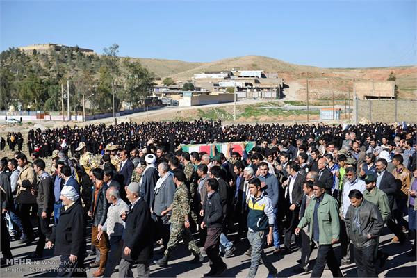 تشییع پیکر دو شهید گمنام در شهر بیدروبه اندیمشک 7