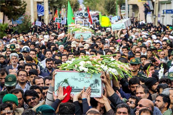 مراسم تشییع سه شهید گمنام در میبد یزد 2