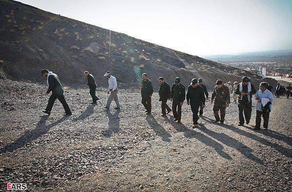 غبار روبی مزار شهدای گمنام شهر جدید پرند