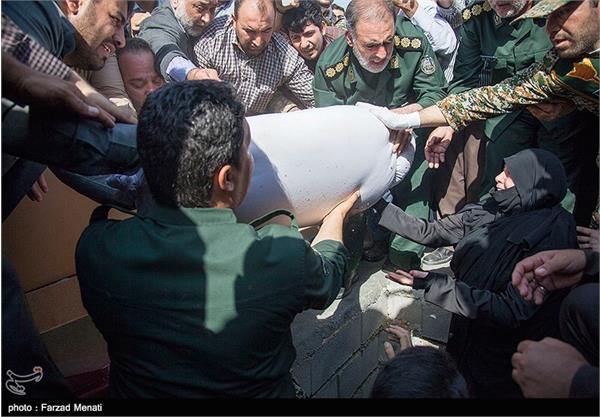 تشییع و تدفین شهید گمنام در کرمانشاه 15