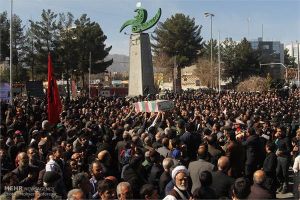 تشییع پیکر چهار شهید گمنام در بیرجند 8