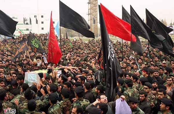 تشییع پیکر شهید گمنام در یگان‌ ویژه پاسداران ناجا