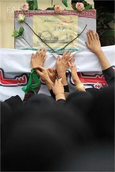 مراسم تشیییع پیکر دو شهید گمنام در شهر قدس