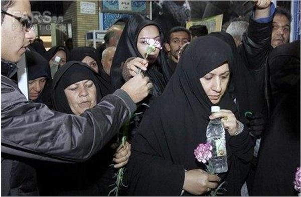 برگزاری مراسم غباروبی و عطر افشانی مزار شهدای گمنام بهشت زهرا(س)تهران