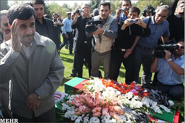 تشییع و خاکسپاری شهدای گمنام شهرک شهید شجاعی تهران_12/7/89