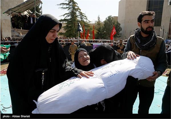 تشییع پیکر شهید گمنام ۱۸ساله - البرز 27