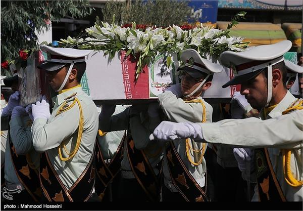 تشییع پیکر شهید تازه تفحص شده علی طالب زاده 6