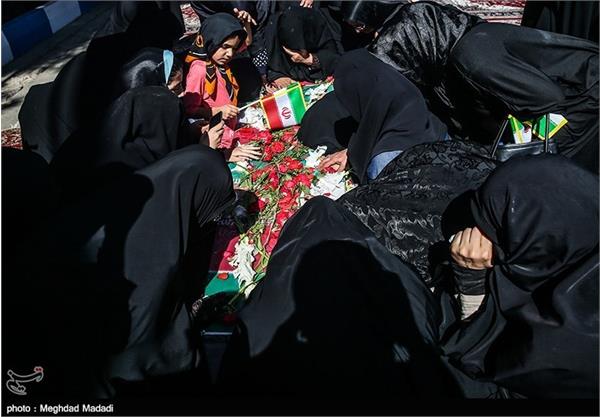 مراسم تشییع پیکر شهید گمنام در ستاد هوانیروز 7