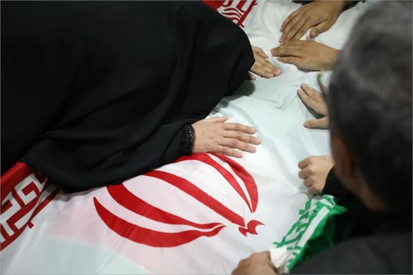 وداع با پیکر مطهر شهید راه قدس الهوردی رحیم‌پور -6آبان1403 1