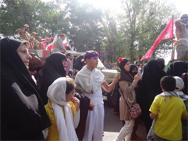 تشییع شهدای دوران دفاع مقدس در سقز 11