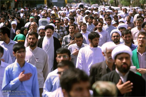 حضور خانواده شهید تازه شناسایی شهید سید ابوالفضل شیخ زاده در استان قم 11