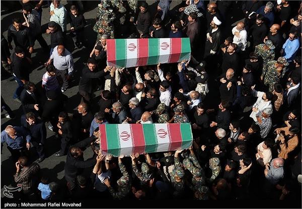 تشییع پیکر ۶ شهید گمنام و ۲ شهید مدافع حرم - قم 11