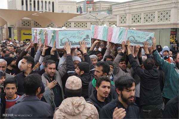 مراسم تشییع ۵ شهید گمنام و ۳ شهید مدافع حرم در قم 3