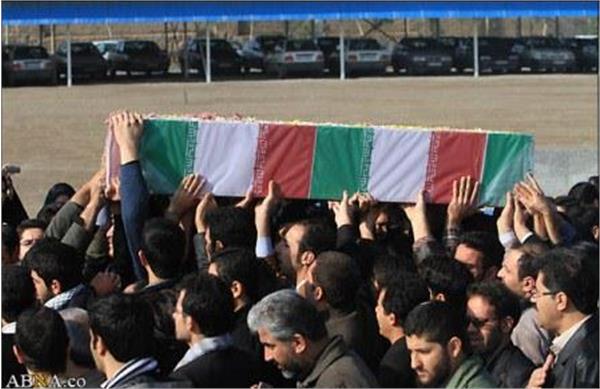 تشییع پیکر دو شهید گمنام دفاع مقدس در دانشگاه آزاد پردیسان