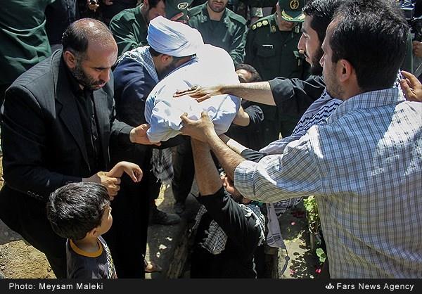 احراز هویت شهید احمد شمسی پور 24