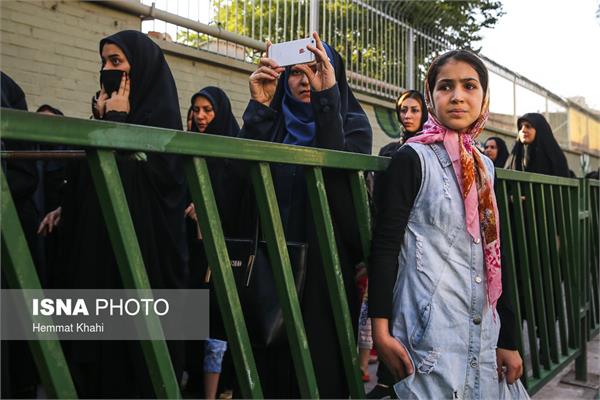 تشییع پیکر دو شهید گمنام در بوستان شقایق - خانی‌آباد تهران 16