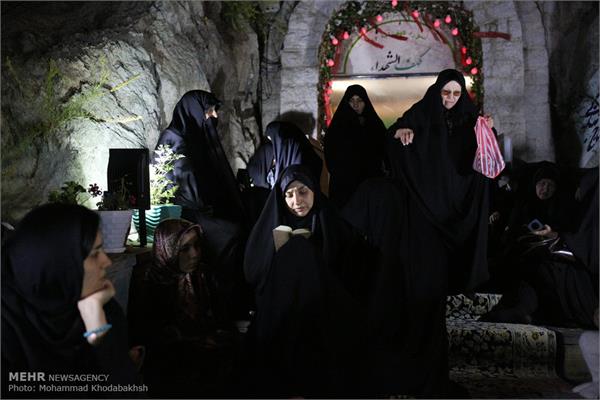 مراسم احیای شب بیست و یکم ماه رمضان در کهف الشهدا 10