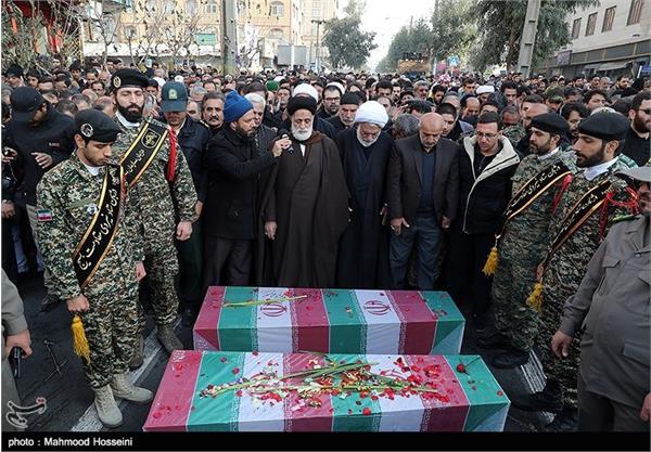 تشییع و تدفین پیکر دو شهید گمنام در شهرک مشیریه 16