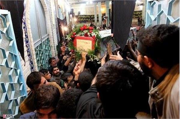 تشییع و خاکسپاری در دانشگاه آزاد قم