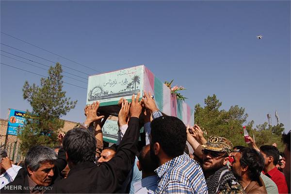 تشییع پیکر شهید رضا علی اعرابیان درسمنان 2