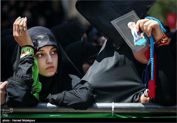 تشییع دو شهید گمنام در حوزه ی هنری 5