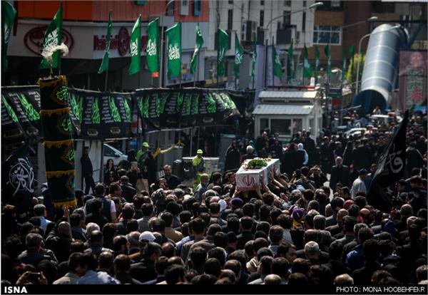 اجتماع عزاداران فاطمی و تشییع شهید گمنام در میدان هفت‌تیر
