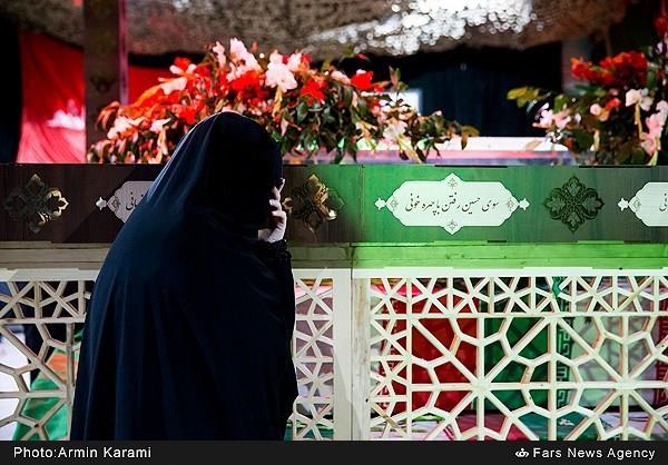 اولین دیدار خانواده شهید حیدری با فرزند شهیدشان 10