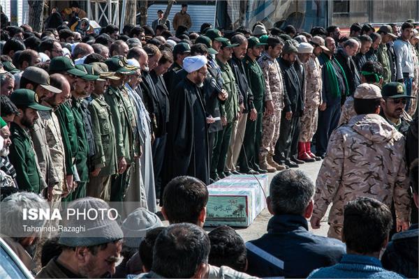 تشییع پیکر شهدای دفاع مقدس در کشور 46