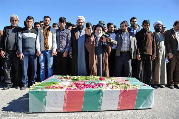 تشییع پیکر دو شهید گمنام در شهر بیدروبه اندیمشک 11