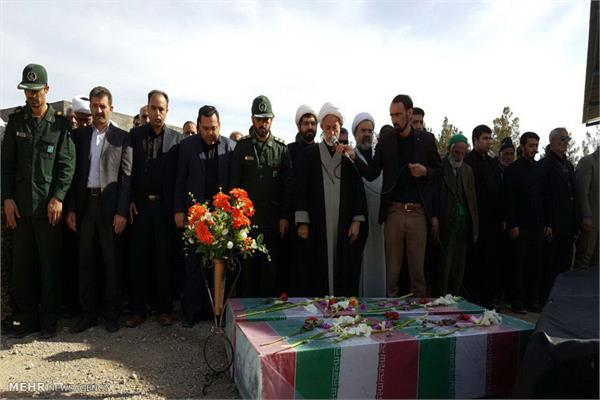 مراسم تشییع دو شهید گمنام در بیارجمند 7