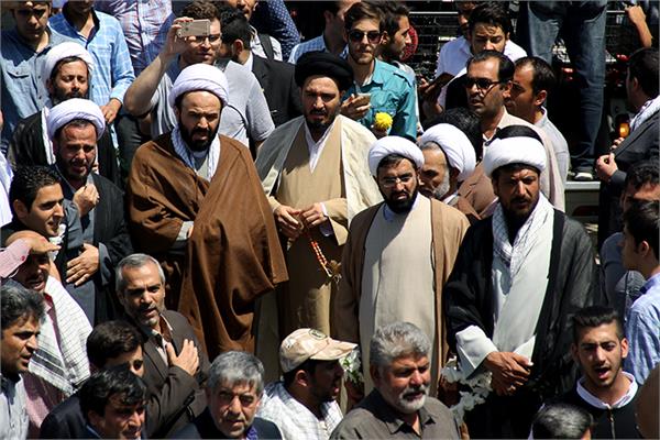 تشییع و خاکسپاری دو شهید گمنام در دانشگاه آزاد پرند 8