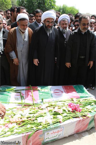 تشییع و خاکسپاری شهدای گمنام دانشگاه خلیج فارس بوشهر-27/2/89